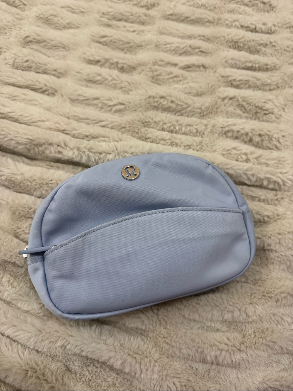 LULULEMON CITY ESSENTIALS POUCH MINI 2l